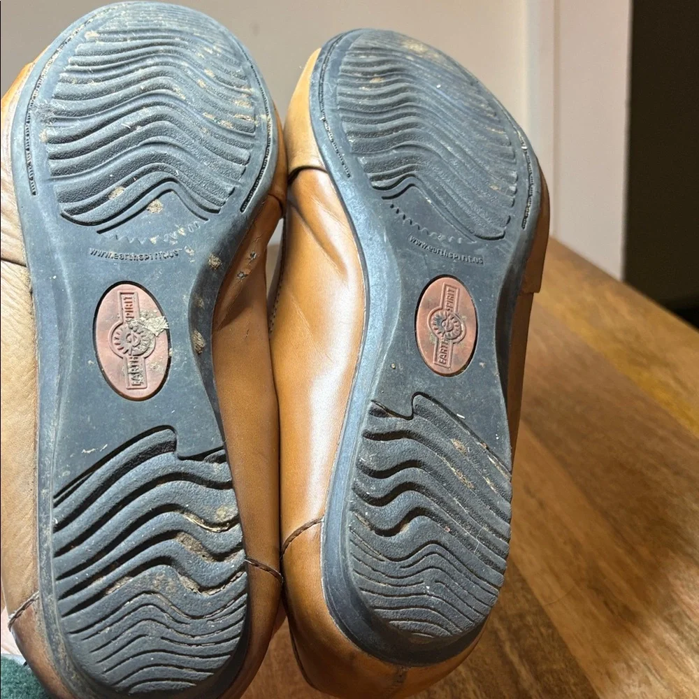 Earth Spirit Brown Leather Flat Size 10